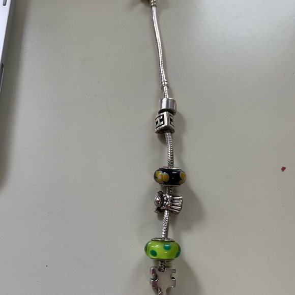 Pandora charm bracelet - Picture 8 of 12